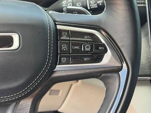 Certified 2021 Jeep Grand Cherokee L Overland w/ Advanced Protech Group III AWD/4WD image 20