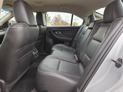 Used 2011 Ford Taurus Limited image 19