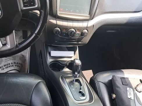 Used 2019 Dodge Journey Crossroad AWD/4WD image 10