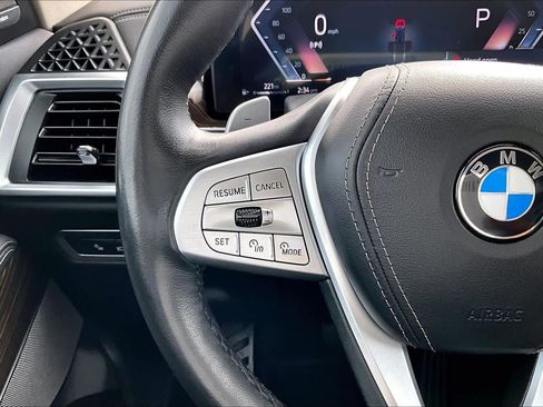 Used 2025 BMW X7 xDrive40i image 23