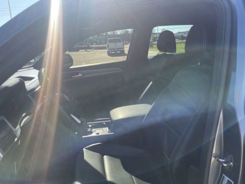 Used 2023 Volkswagen Atlas Cross Sport SE w/ Black Wheel Package image 19