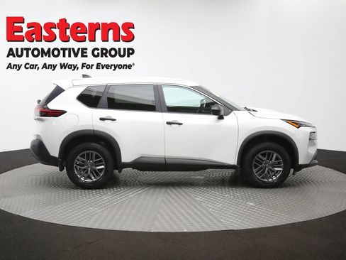 Used 2023 Nissan Rogue S AWD/4WD image 45
