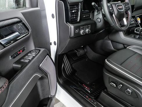 New 2026 GMC Sierra 1500 AT4X image 8