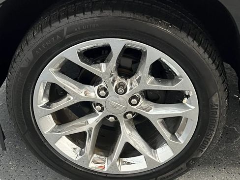 Used 2020 Cadillac Escalade Platinum RWD image 9
