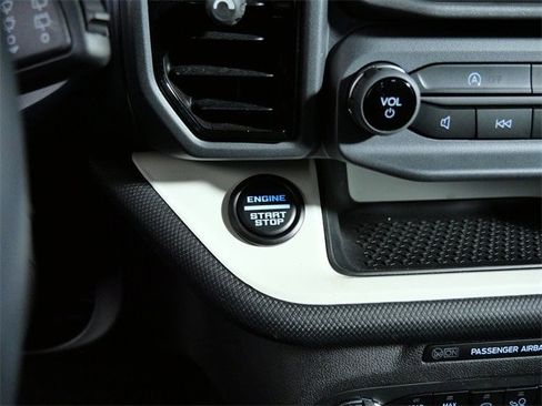 Certified 2024 Ford Bronco Sport Heritage w/ Heritage Convenience Package image 18