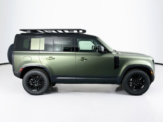 New 2026 Land Rover Defender 110 S AWD/4WD image 4