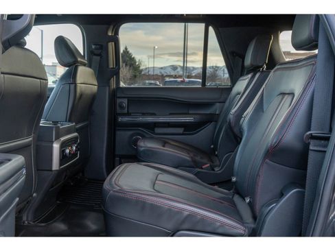 Used 2022 Ford Expedition Max Limited image 13