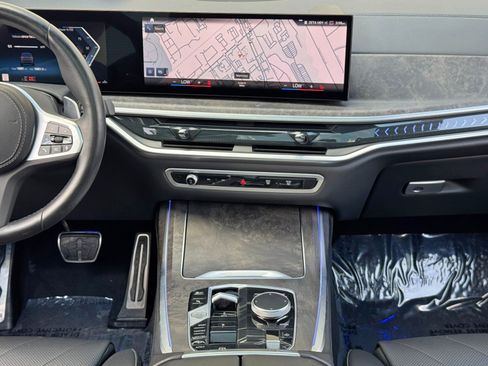 Used 2023 BMW X7 xDrive40i w/ M Sport Package AWD/4WD image 24