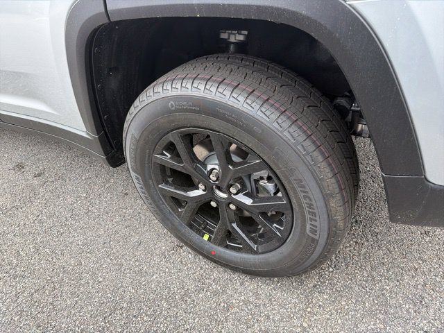 New 2026 Jeep Grand Cherokee Altitude AWD/4WD image 6
