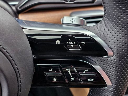 New 2026 Mercedes-Benz GLS 580 4MATIC image 21