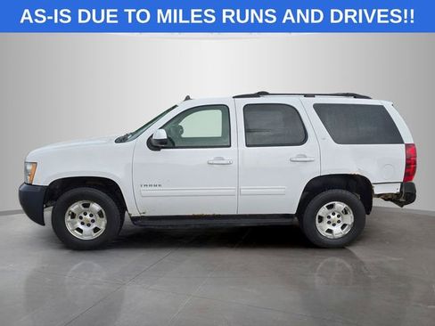 Used 2011 Chevrolet Tahoe LT w/ Luxury Package AWD/4WD image 7