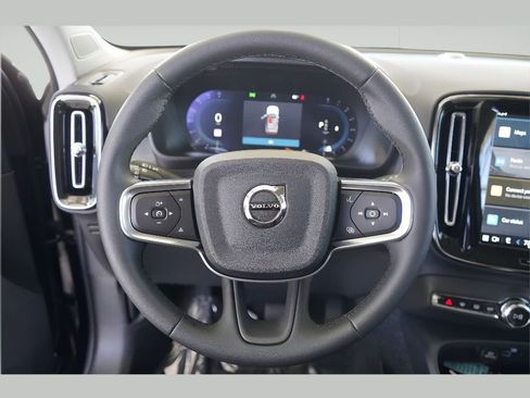 New 2025 Volvo XC40 B5 Core w/ Protection Package Premier image 12