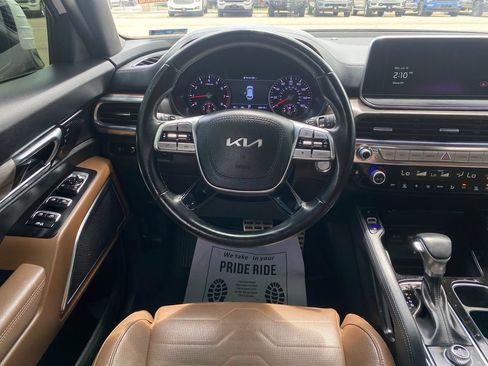 Used 2022 Kia Telluride SX w/ SX Prestige Package AWD/4WD image 21