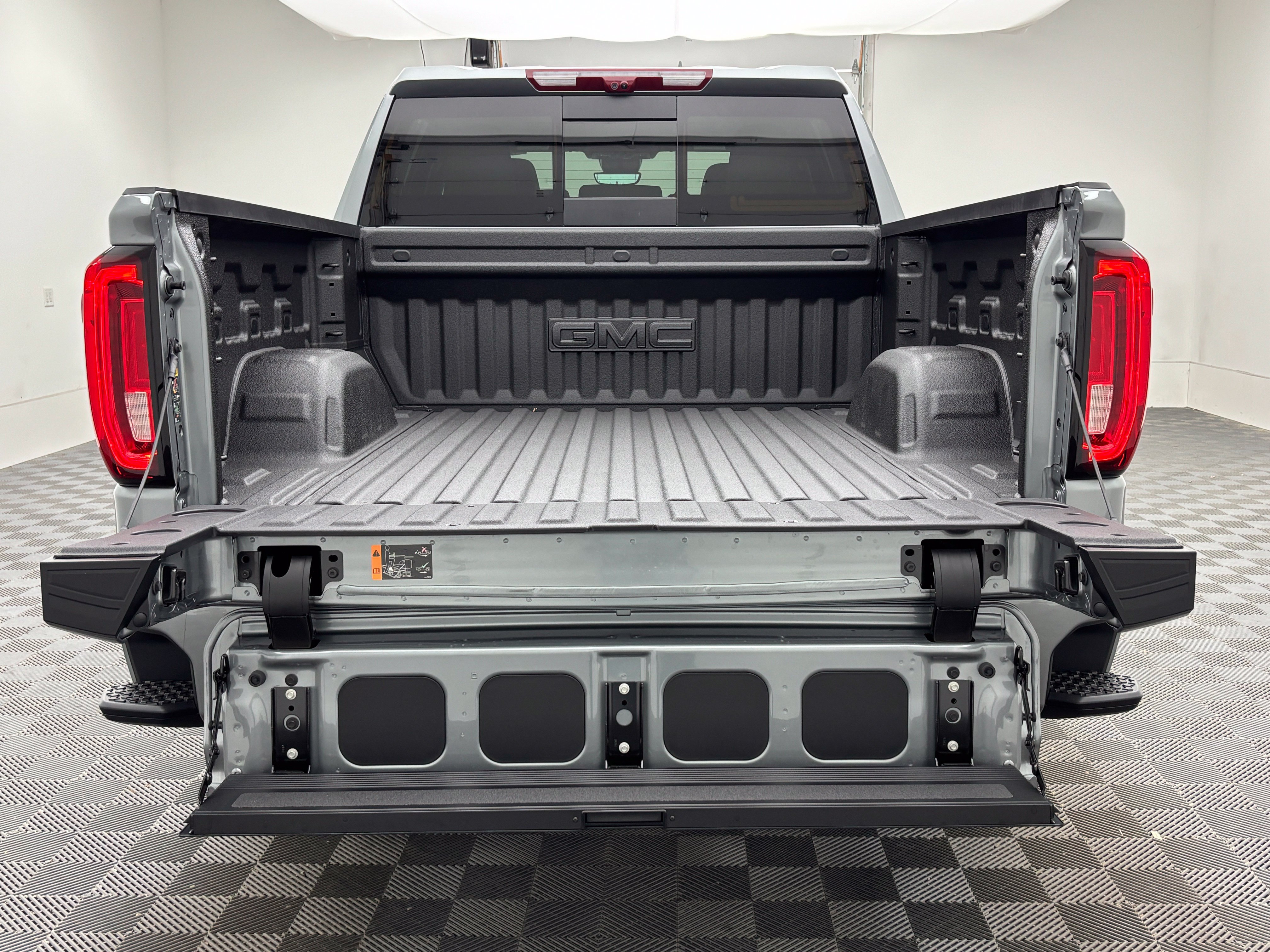 New 2026 GMC Sierra 1500 Denali AWD/4WD image 13
