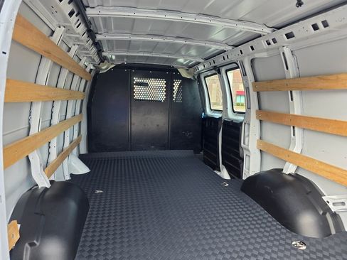 Used 2024 Chevrolet Express 2500 w/ Driver Convenience Package image 16