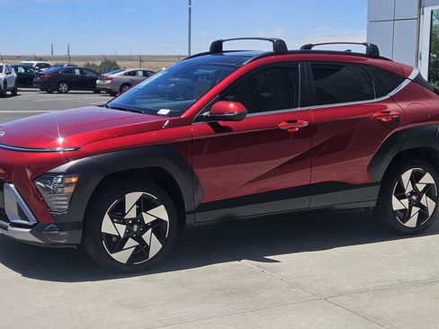 Used 2025 Hyundai Kona Limited AWD/4WD image 24