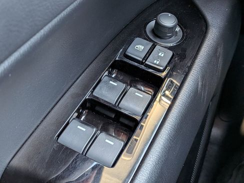 Used 2021 MAZDA CX-5 Touring image 27