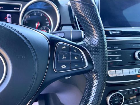 Used 2018 Mercedes-Benz GLS 550 4MATIC image 24