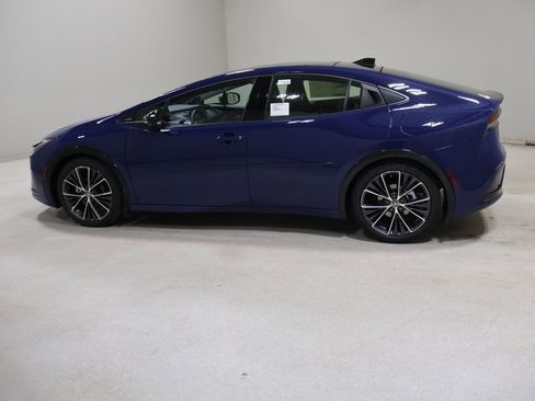 New 2026 Toyota Prius Limited FWD image 4