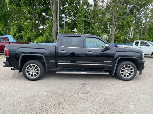 Used 2017 GMC Sierra 1500 Denali image 4