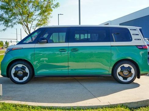 New 2025 Volkswagen ID. Buzz 1st Edition image 6