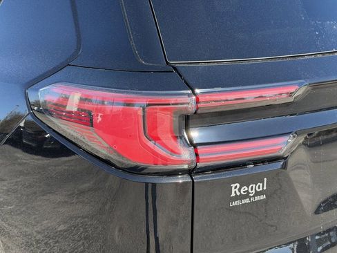 New 2026 GMC Acadia AT4 w/ Luxury Package image 11