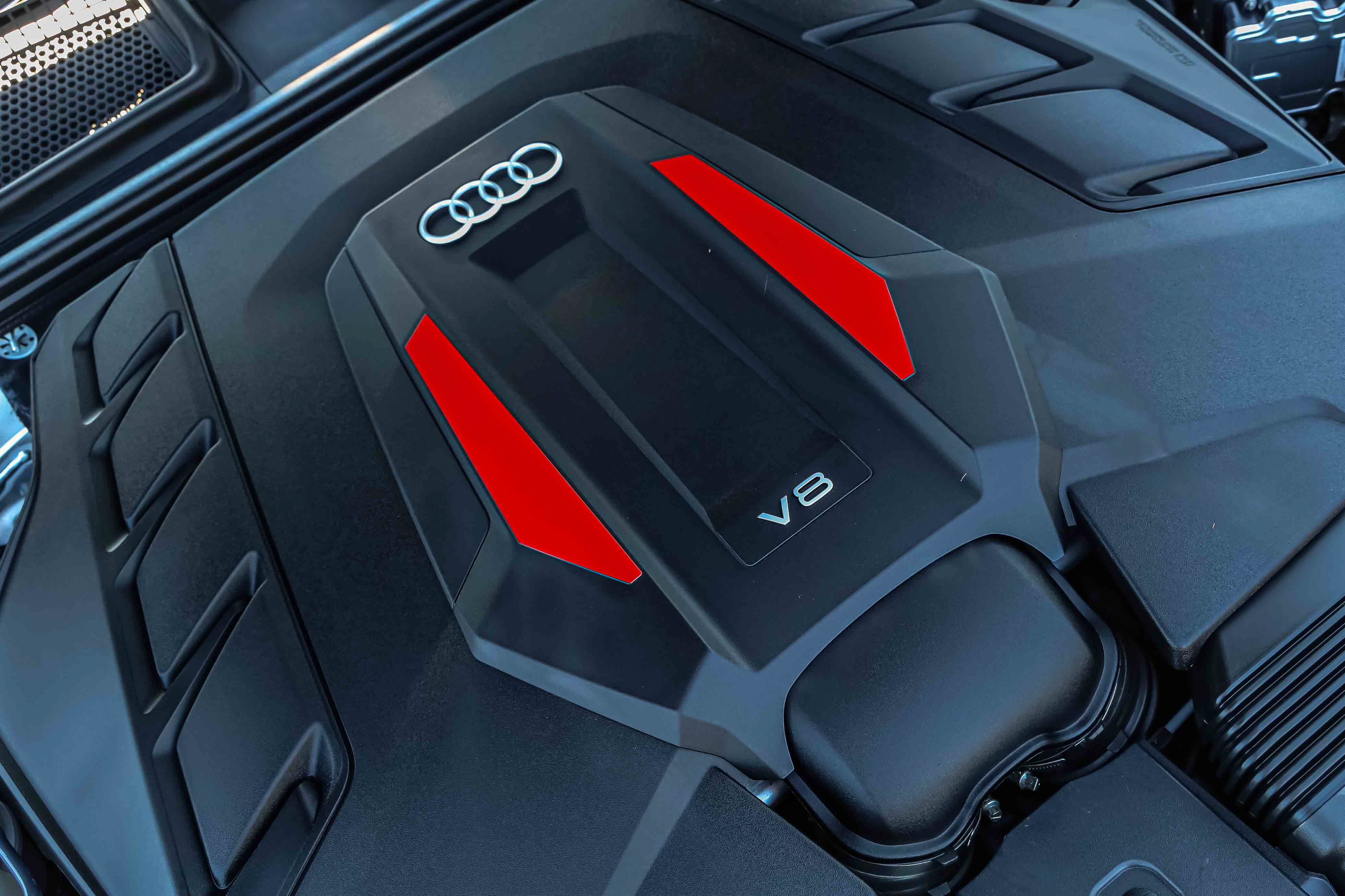 Used 2024 Audi SQ8 Premium Plus w/ S Sport Package AWD/4WD image 28