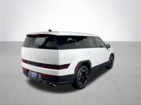 Used 2025 Hyundai Santa Fe SE image 6