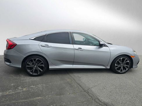 Used 2019 Honda Civic Sport image 2