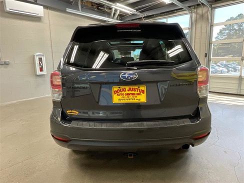 Used 2018 Subaru Forester 2.5i Premium image 4