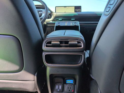 Used 2024 Genesis GV80 2.5T image 29