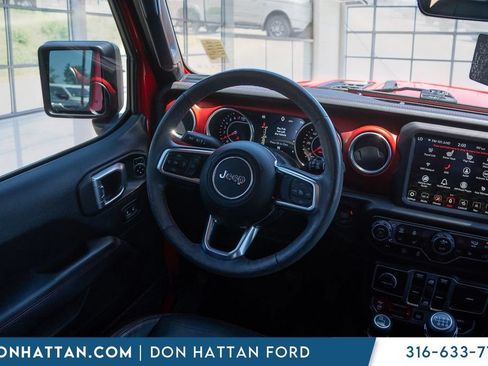 Used 2018 Jeep Wrangler Unlimited Rubicon AWD/4WD image 15