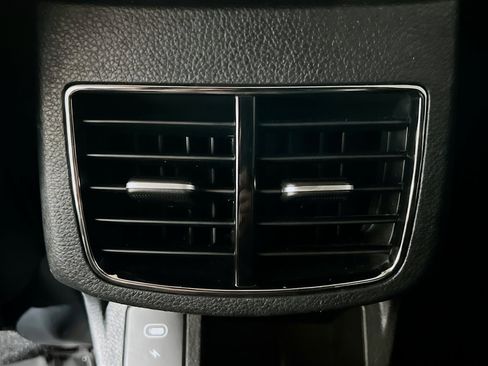 Used 2024 Kia Seltos EX FWD image 18
