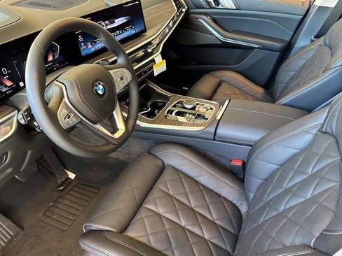 New 2026 BMW X7 xDrive40i image 4