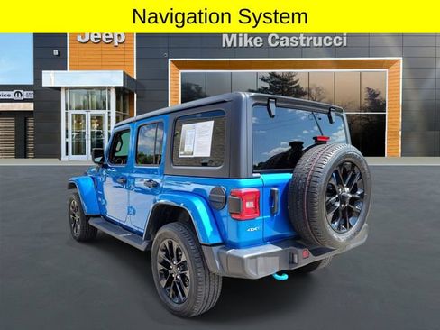 Used 2023 Jeep Wrangler Unlimited Sahara w/ Dual Top Group AWD/4WD image 6