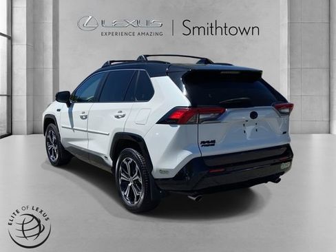 Used 2022 Toyota RAV4 XSE w/ Premium Package AWD/4WD image 7