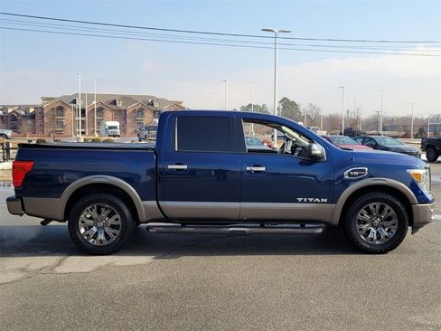 Used 2017 Nissan Titan Platinum Reserve image 2