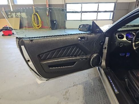 Used 2014 Ford Mustang Premium RWD image 10