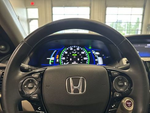 Used 2017 Honda Accord EX-L image 22