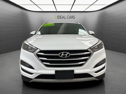 Used 2017 Hyundai Tucson Sport AWD/4WD image 3