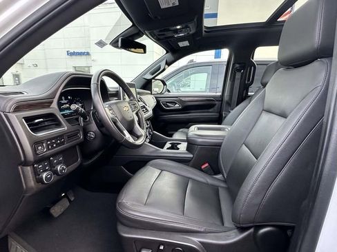 Used 2022 Chevrolet Tahoe LT w/ Luxury Package image 13