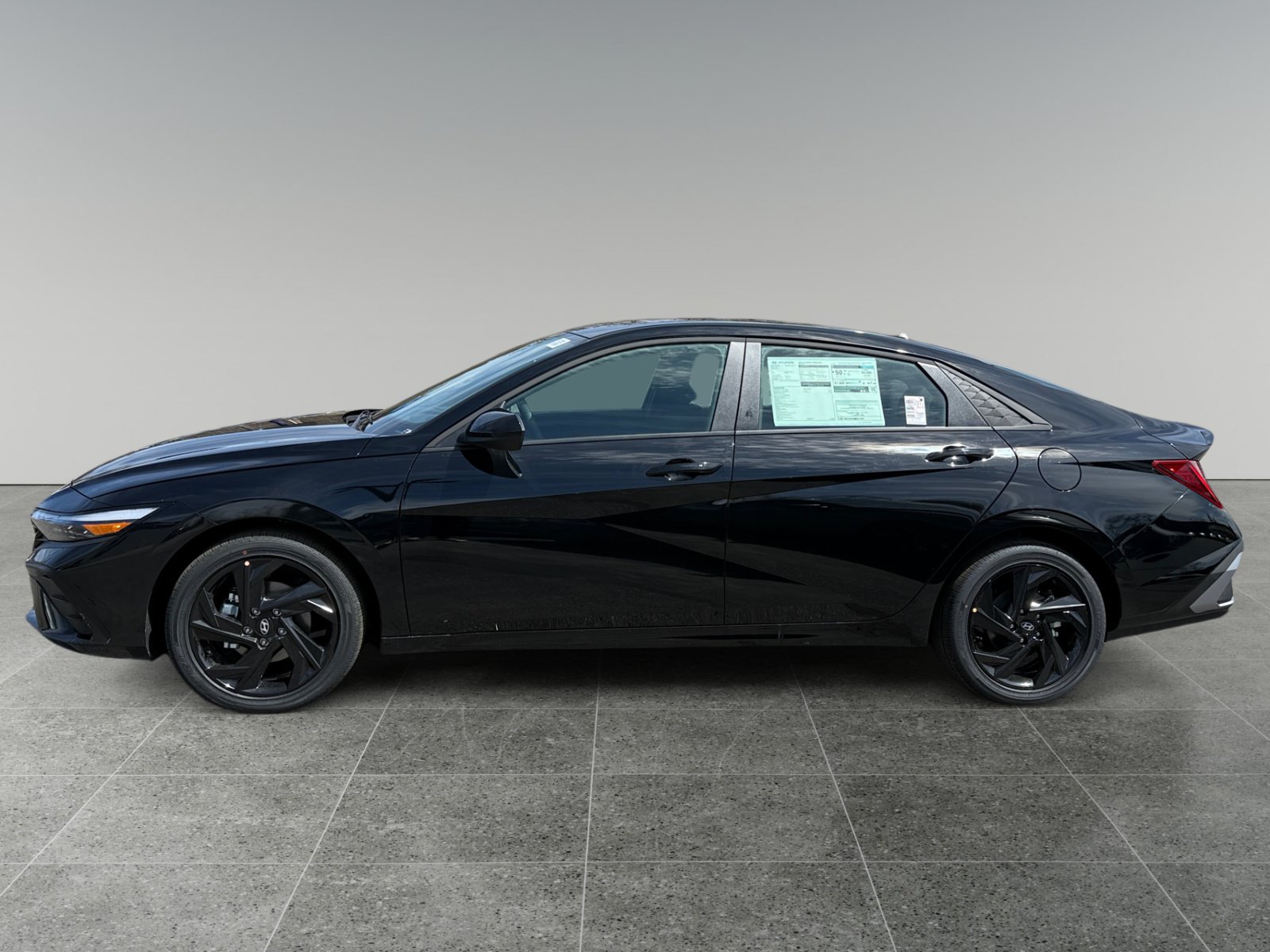 New 2026 Hyundai Elantra SEL FWD image 2
