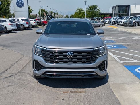 Used 2024 Volkswagen Atlas Cross Sport SEL Premium R-Line AWD/4WD image 12