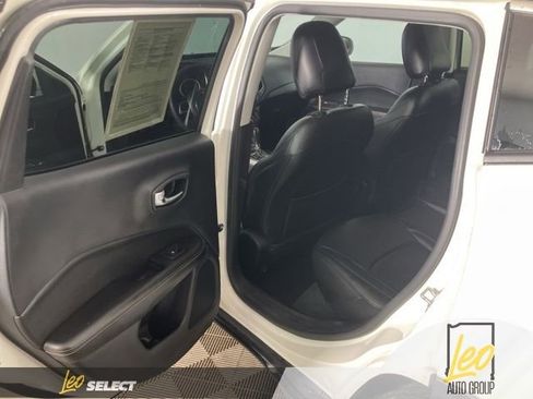 Used 2021 Jeep Compass Latitude AWD/4WD image 19