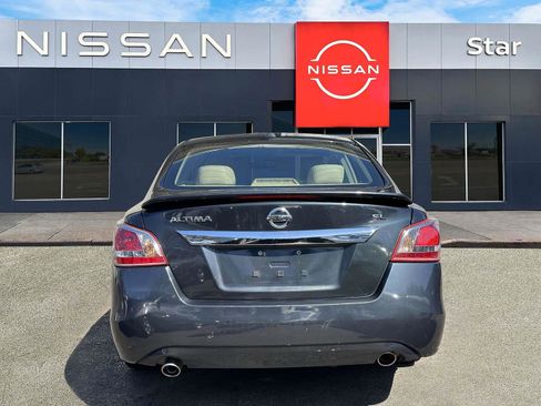 Used 2013 Nissan Altima 2.5 SL FWD image 3