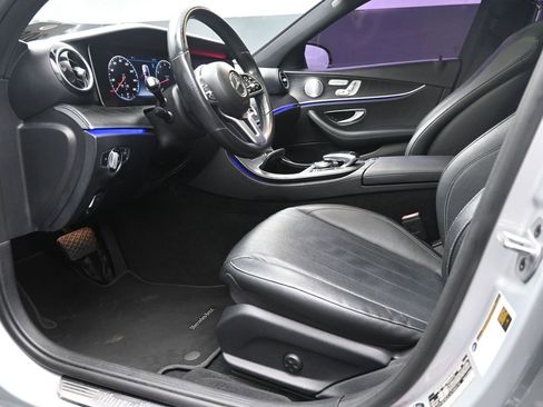 Used 2020 Mercedes-Benz E 350 Sedan w/ Premium Package image 17