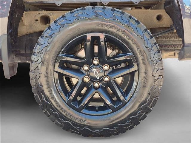 Used 2022 Chevrolet Silverado 1500 Custom Trail Boss w/ LPO, Dark Essentials Package AWD/4WD image 22