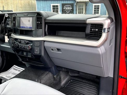 Used 2025 Ford F450 XL w/ 360-Degree Camera Package image 19