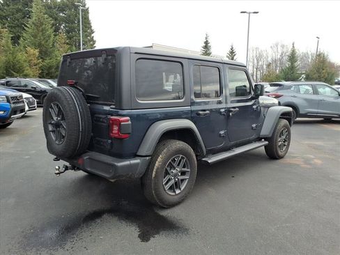 Used 2025 Jeep Wrangler Sport S image 25