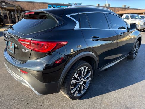 Used 2018 INFINITI QX30 Premium w/ Navigation Package AWD/4WD image 55